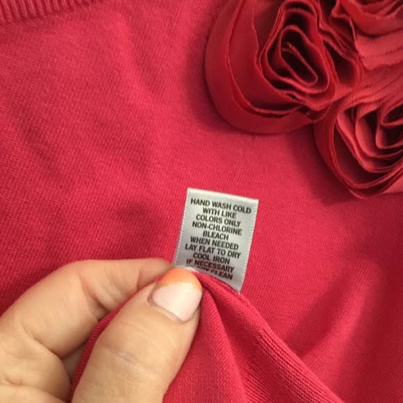 🌷Cache Open One Shoulder. Very In Style NOW 🤩 - Picture 6 of 9